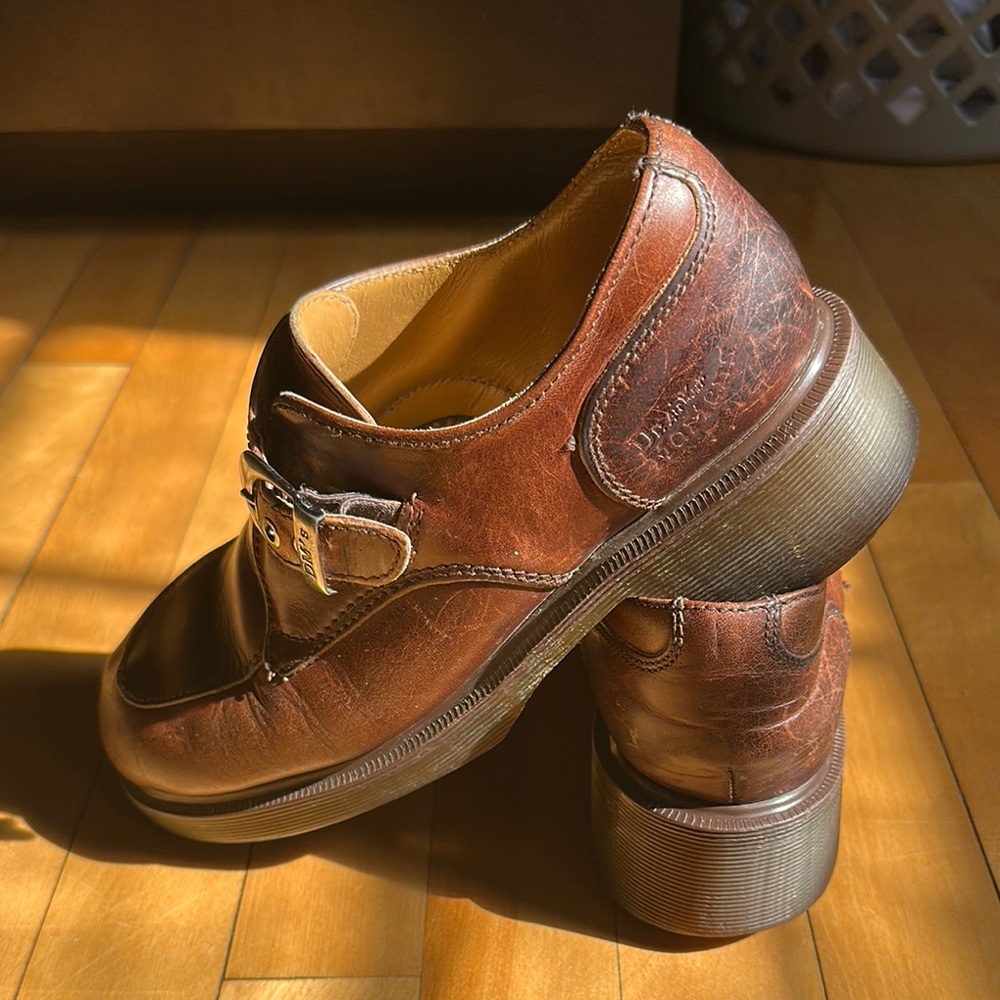 Vintage 90’s Dr. Martens 8496 Brown Leather Platform Shoes - Picture 3 of 6